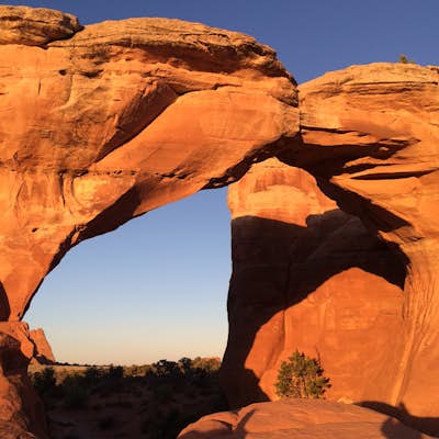 Broken Arch and Sand Dune Arch