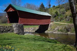 Fish Sinking Creek at Clover Hollow Queens Truss Bridge 