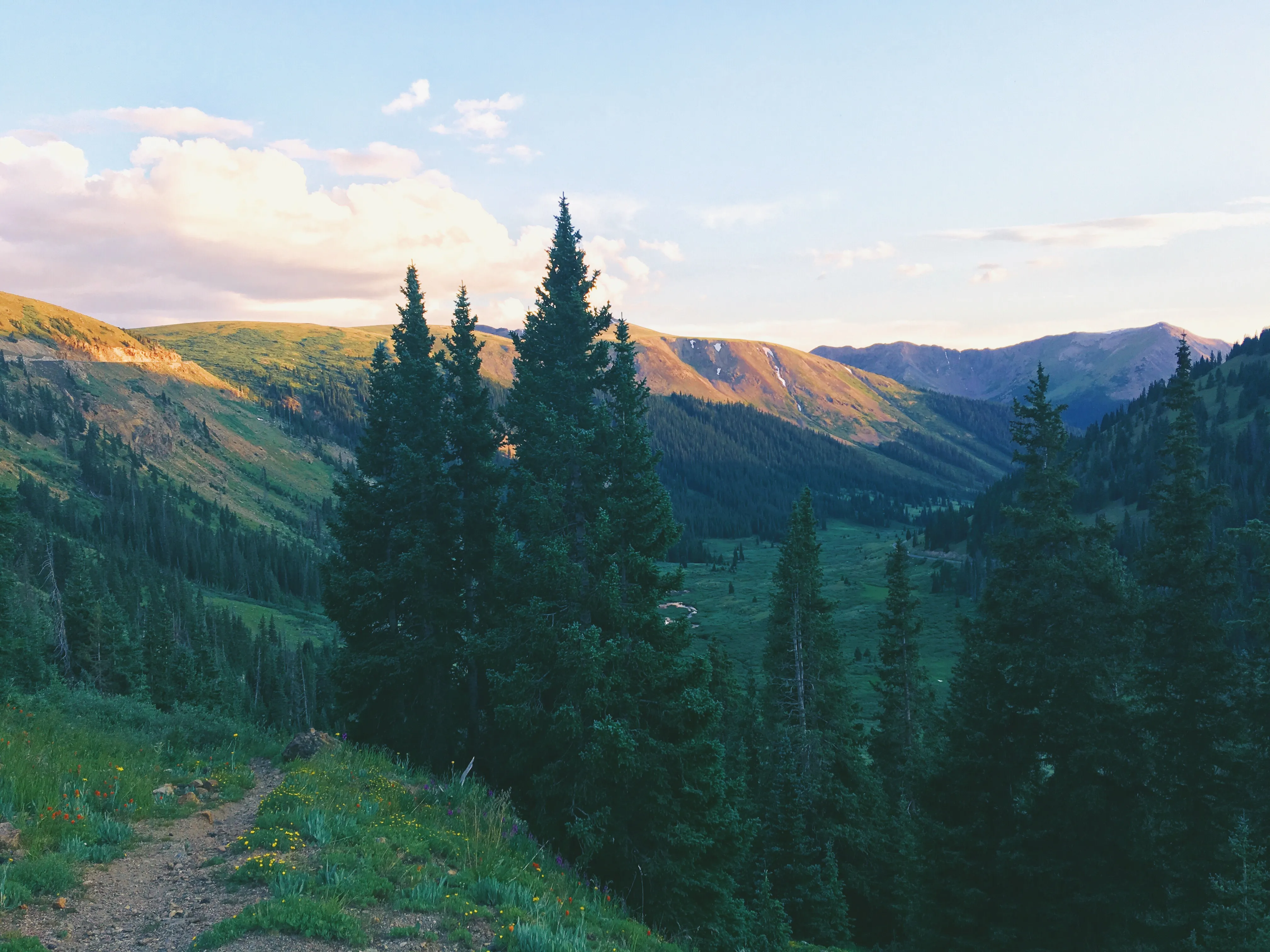 Watch the Sunset from Independence Pass