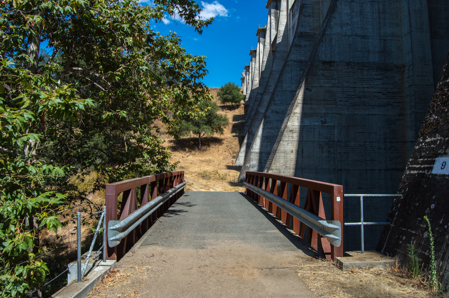 Explore the Sutherland Dam 