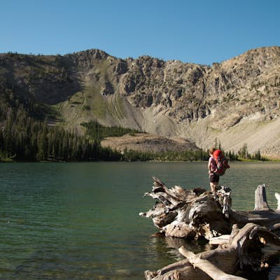 Hike to Prairie and Miner Lakes