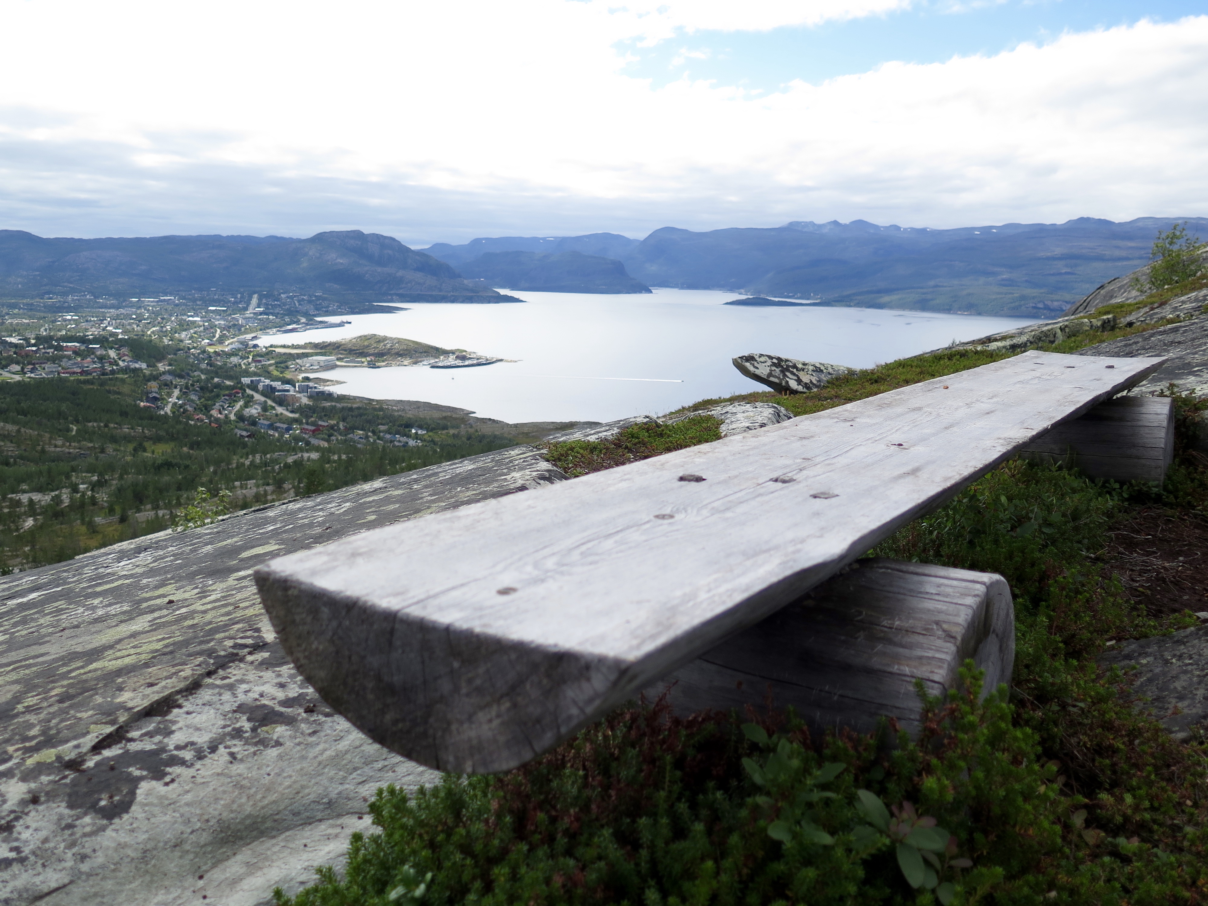Hike Komsa Mountain