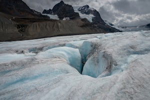  Hike along the Athabasca Glacier 