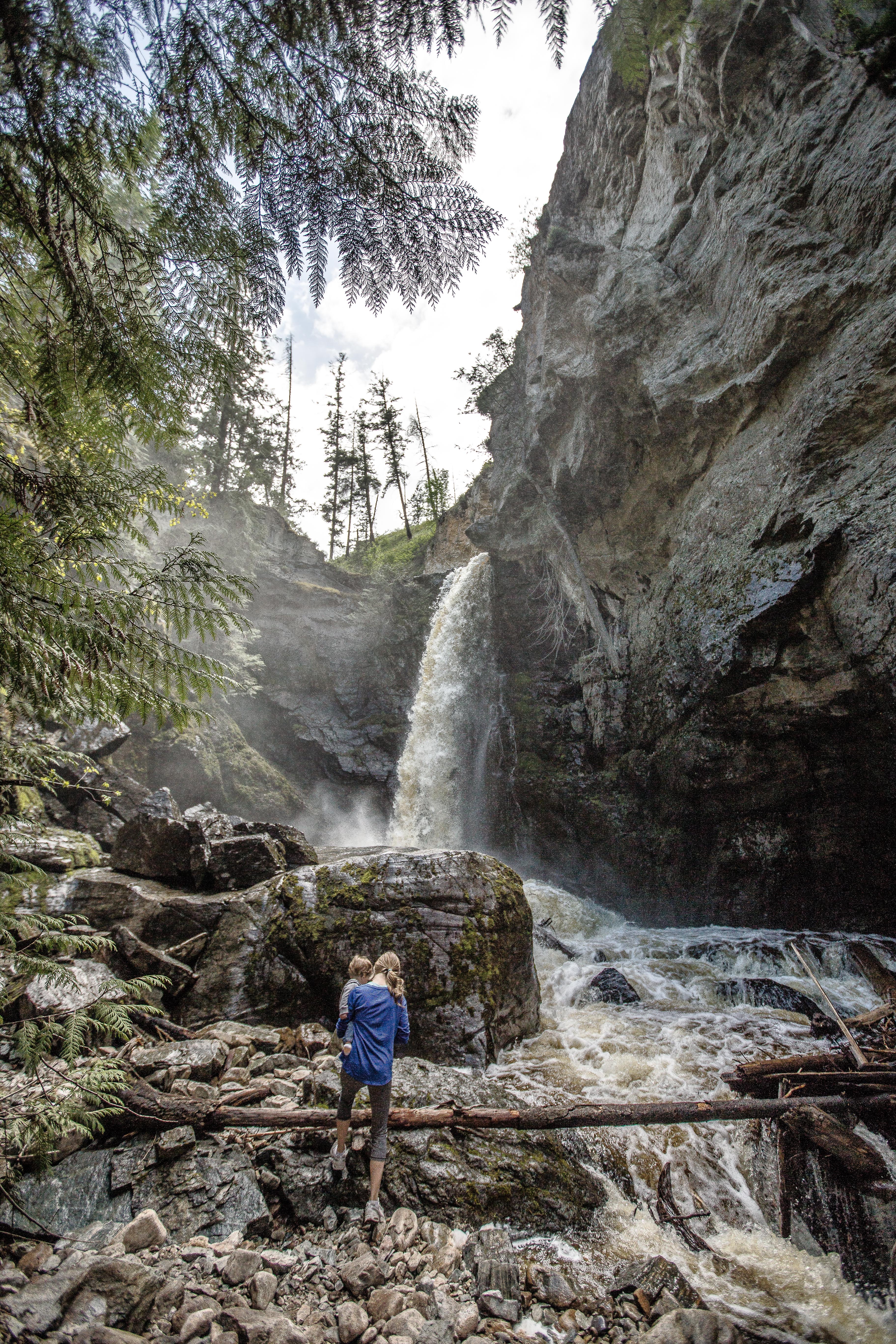 Hike to Crawford Falls