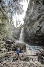 Hike to Crawford Falls