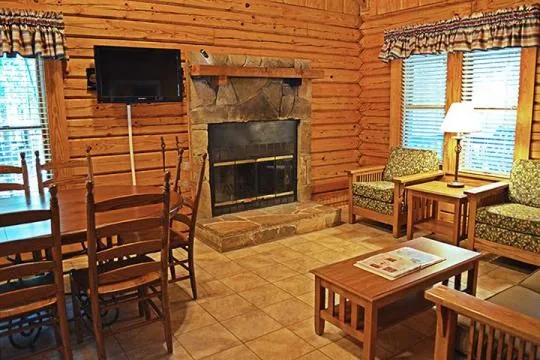 Mistletoe State Park Campground Loop