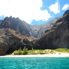 Kayak or Sail the Na Pali Coast