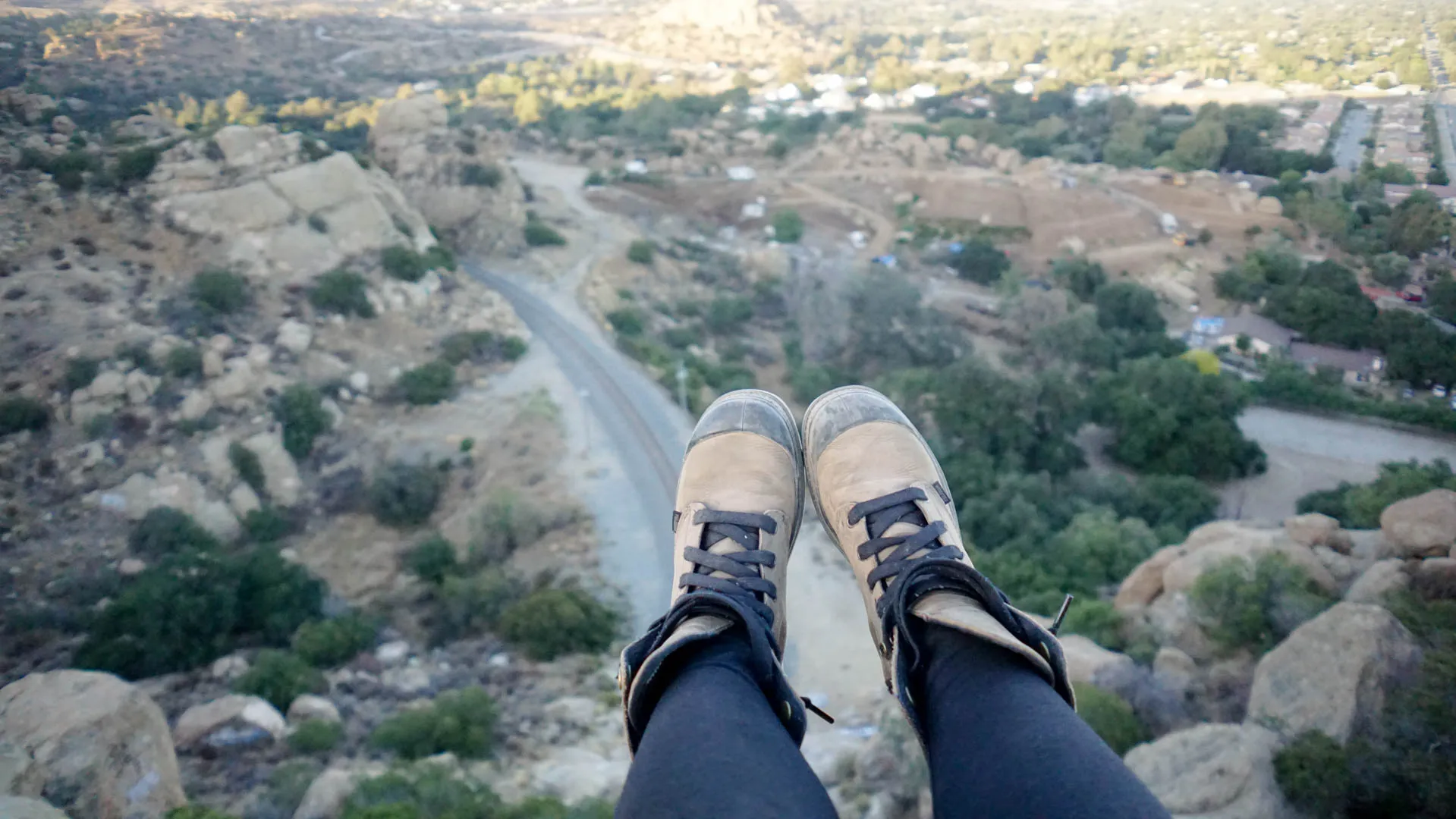 Hike up Chatsworth Park North