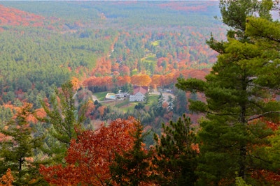 Hike Cathedral Ledge, Cathedral Ledge Trailhead