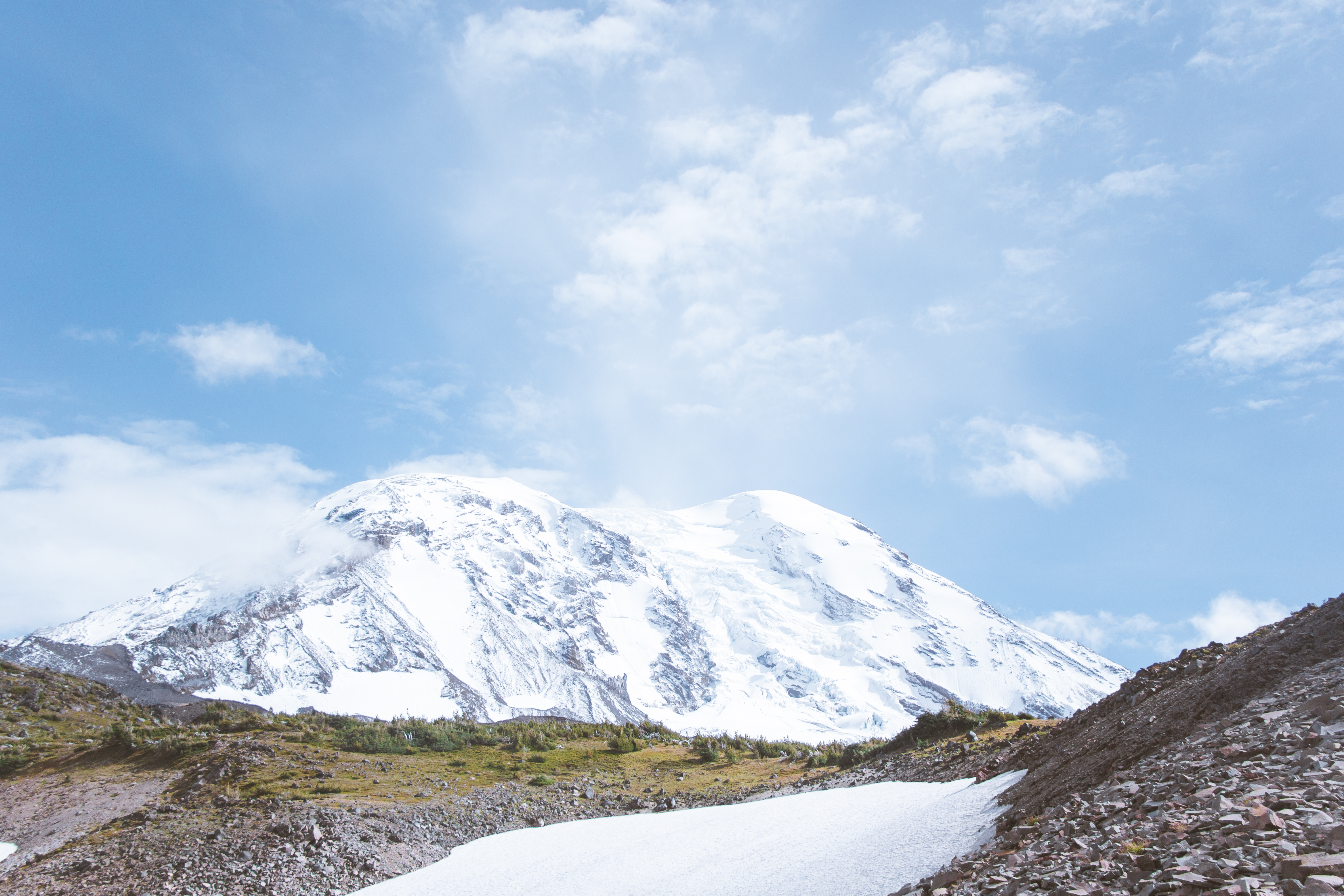 Hike to Adams Glacier Meadows