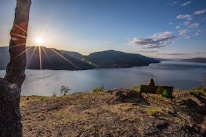 Hike Knox Mountain