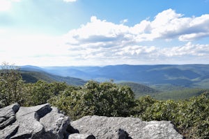 Hike to Wind Rock