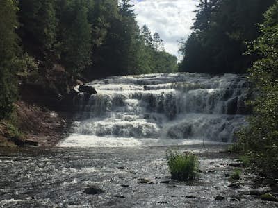 Hike to the Base of Agate Falls