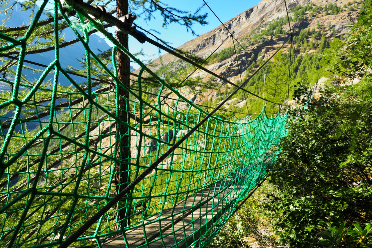 Hike the Almageller Höhenweg