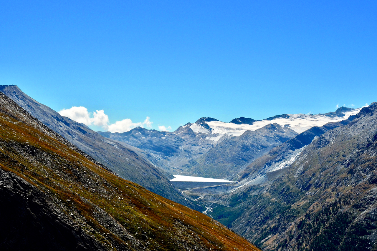 Hike the Almageller Höhenweg