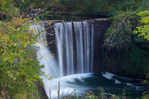Hike to Cedar Cliff Falls