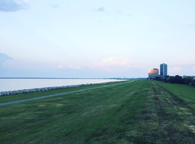Watch the Sunset on the Southern Banks of Lake Pontchartrain