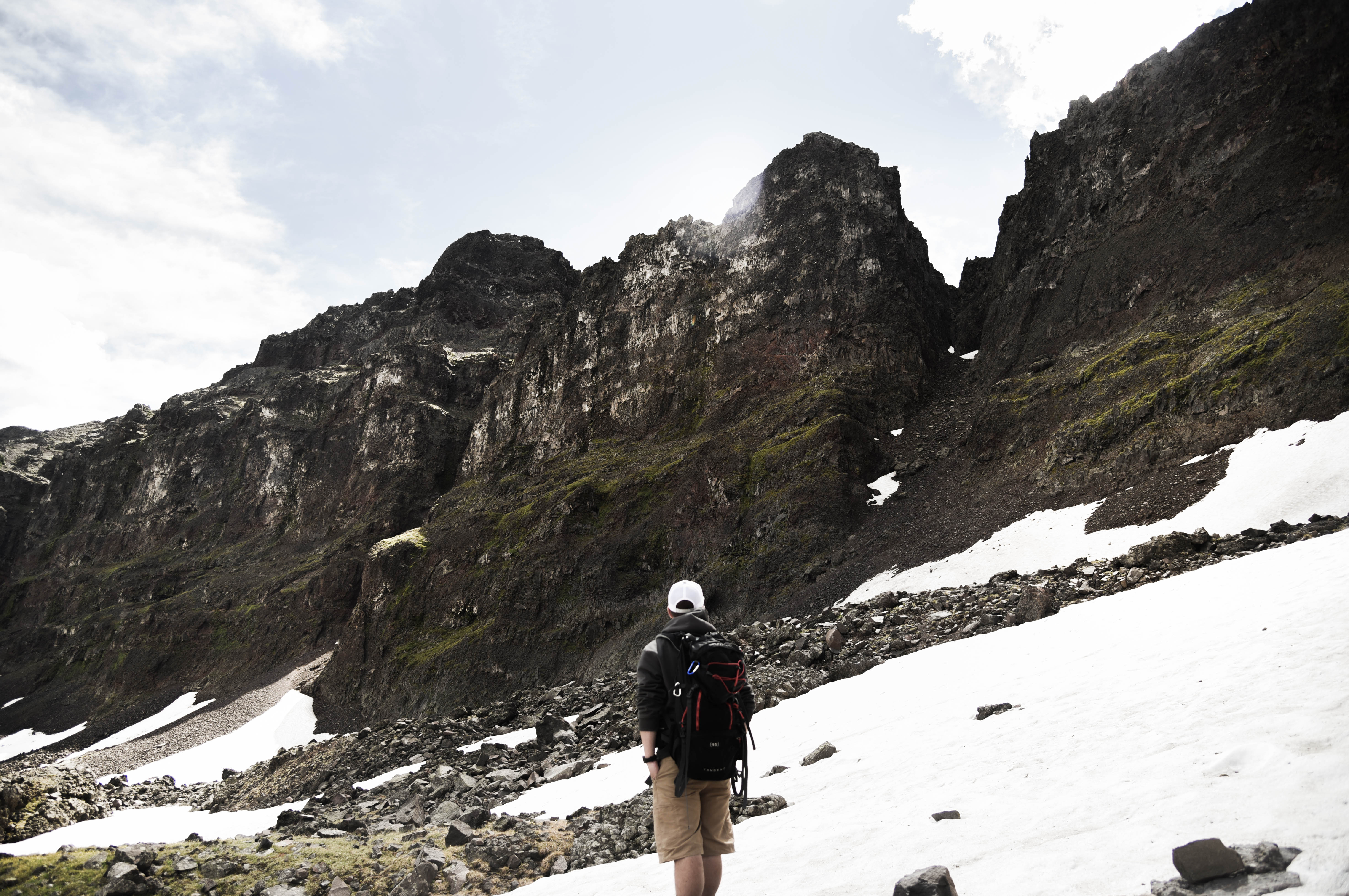  Hike to Emerald and Heather Lake
