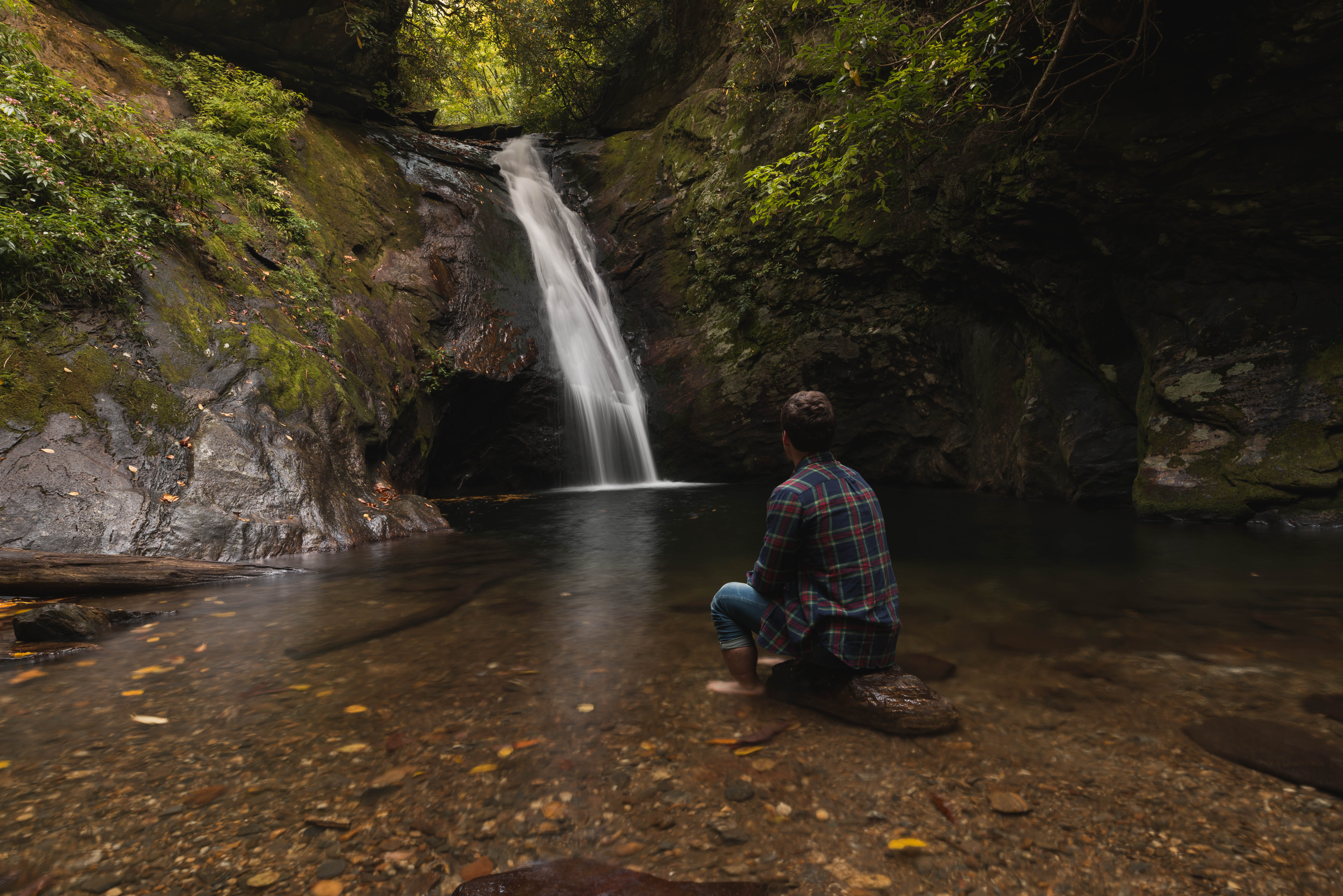 Hike to Courthouse Falls