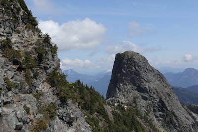 Scramble to the Summit of the West Lion via the Binkert Trail