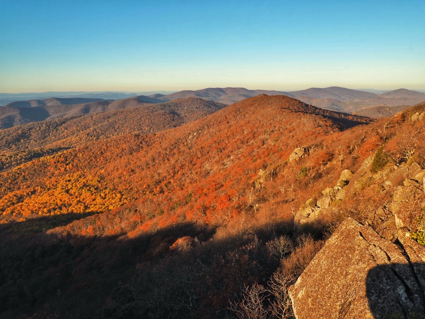 Hike to The Pinnacle in Shenandoah NP, Luray, Virginia