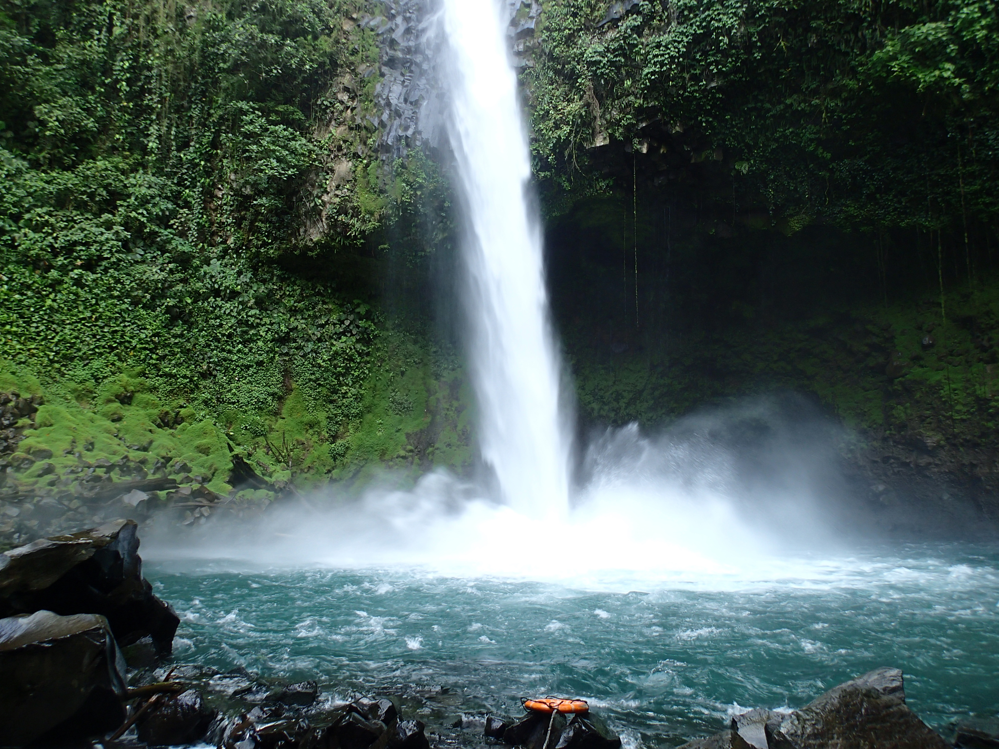 Hike to La Fortuna Falls
