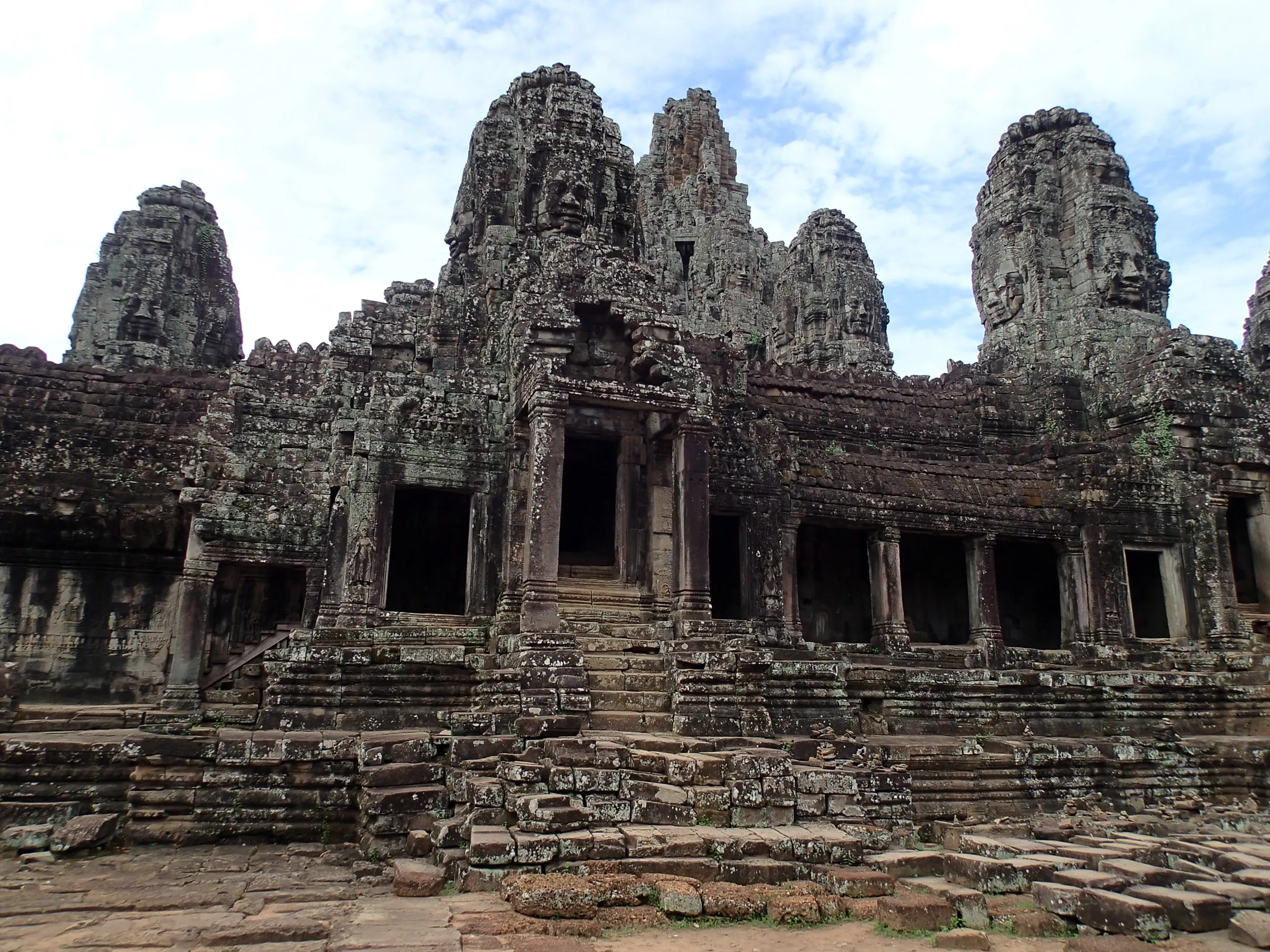 Explore Bayon Temple in Angkor Thom