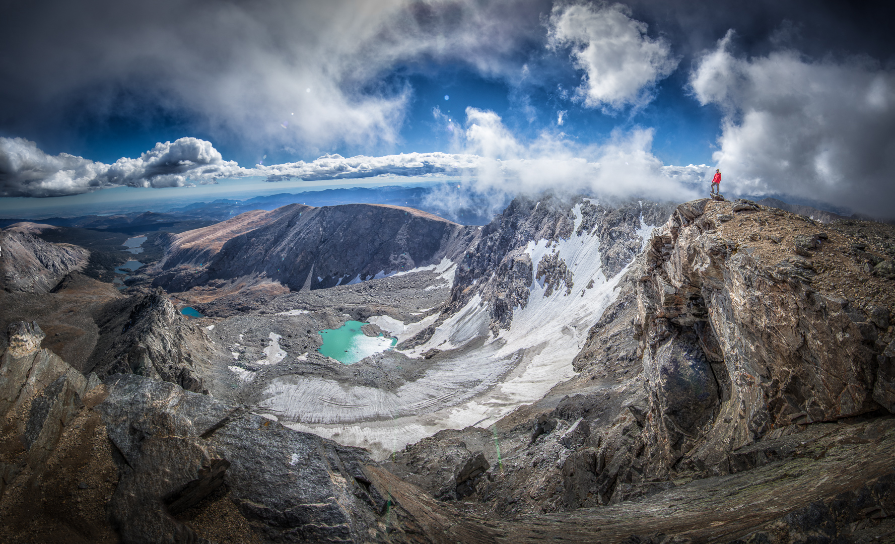 Hike the Arapaho Traverse