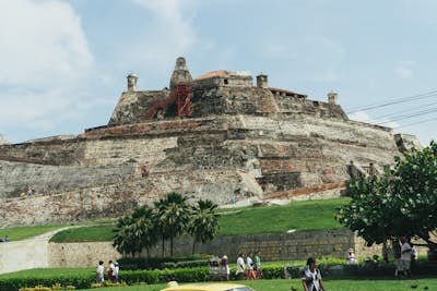 Explore Castillo de San Felipe de Barajas
