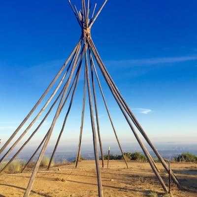 Hike to the Teepee in the San Gabriel Mountains