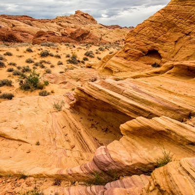 Explore the amazing Valley of Fire State Park in the Nevada desert