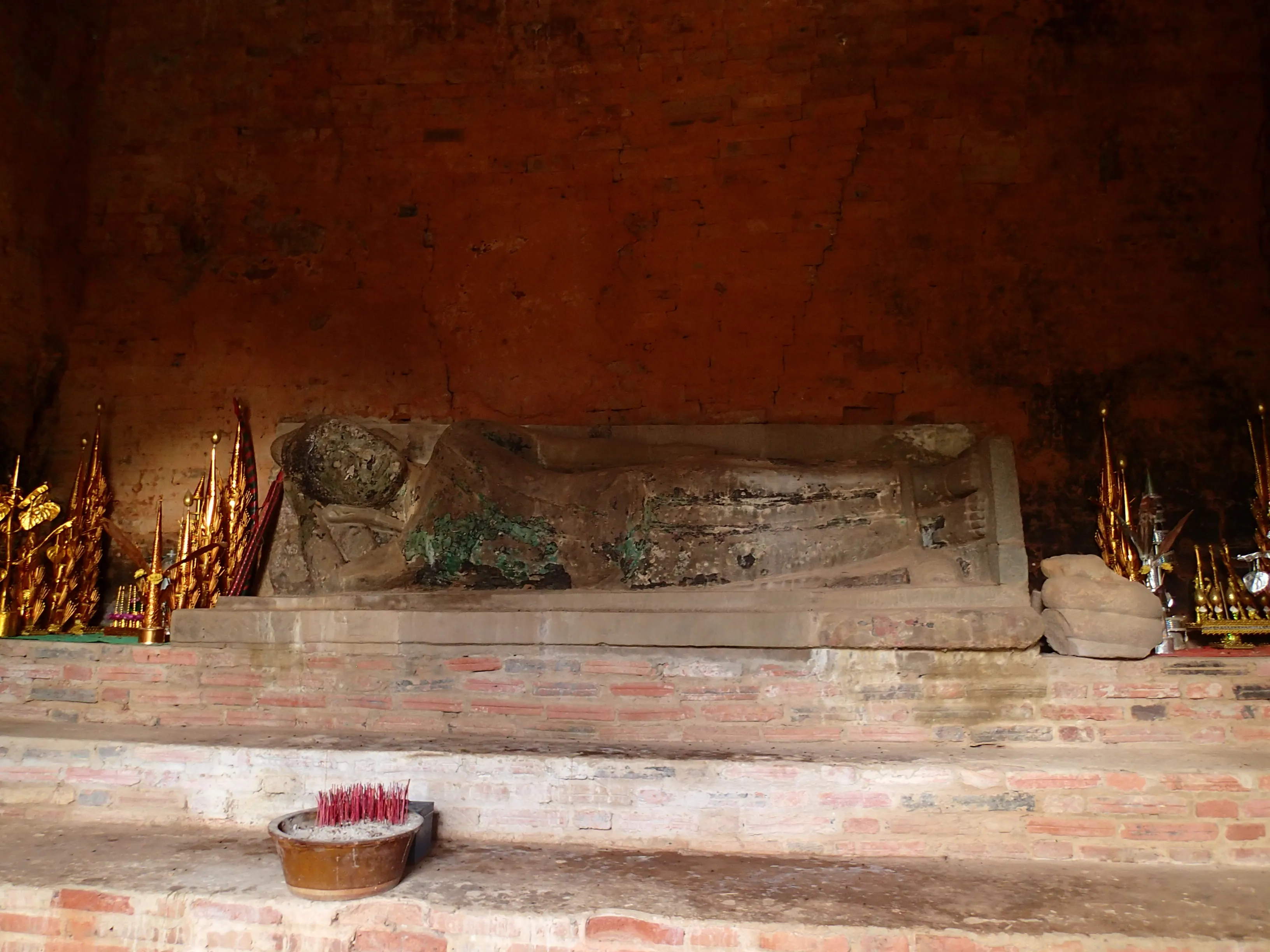 Explore Baksei Cham Krong