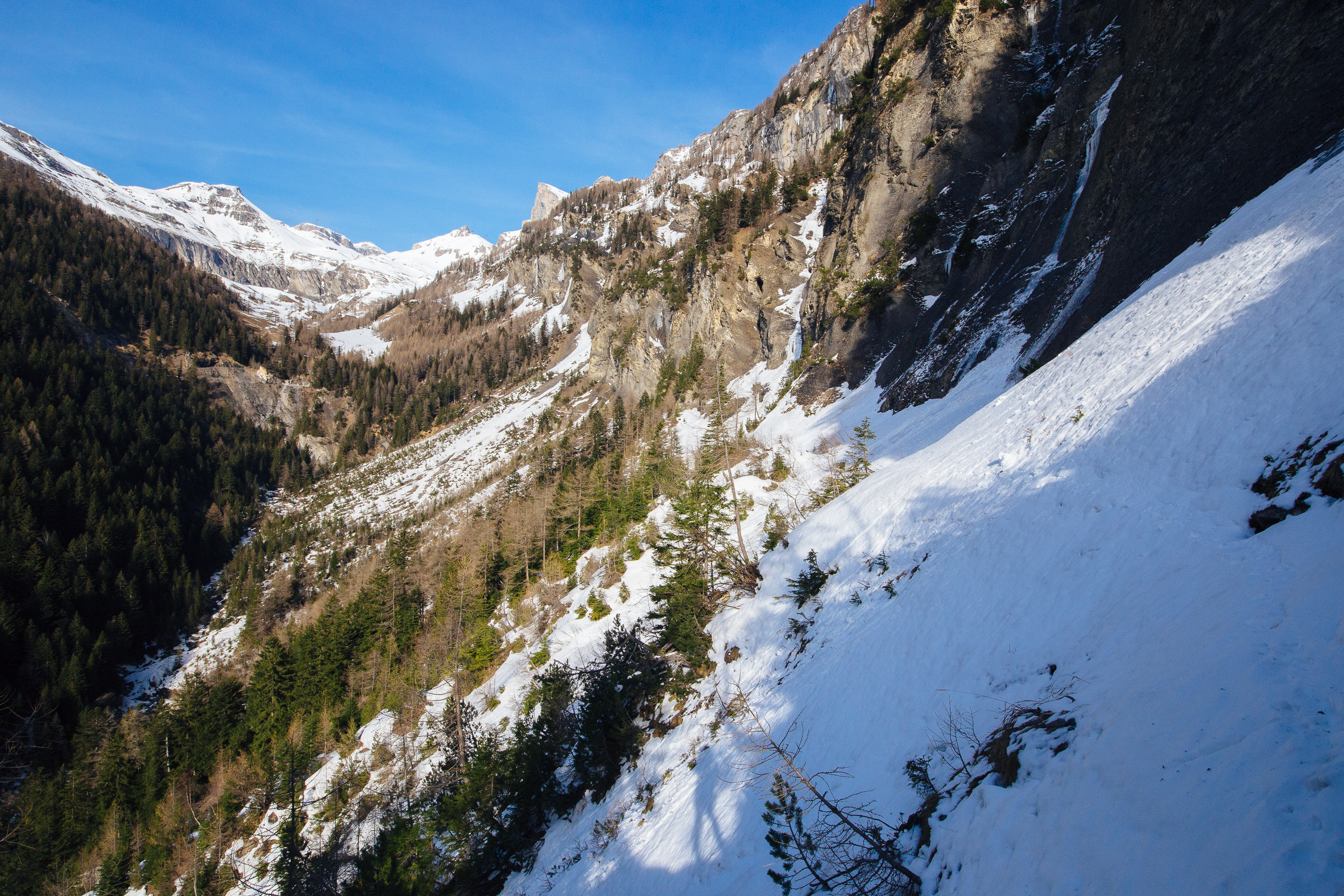 Hike the Bisse du Ro to Lac de Tseuzier