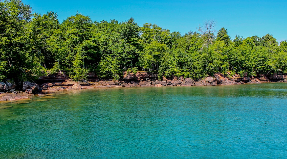 Hike Bay View Trail, Big Bay State Park, La Pointe, Wisconsin