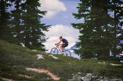 Mountain-Biking to Elfin Lakes