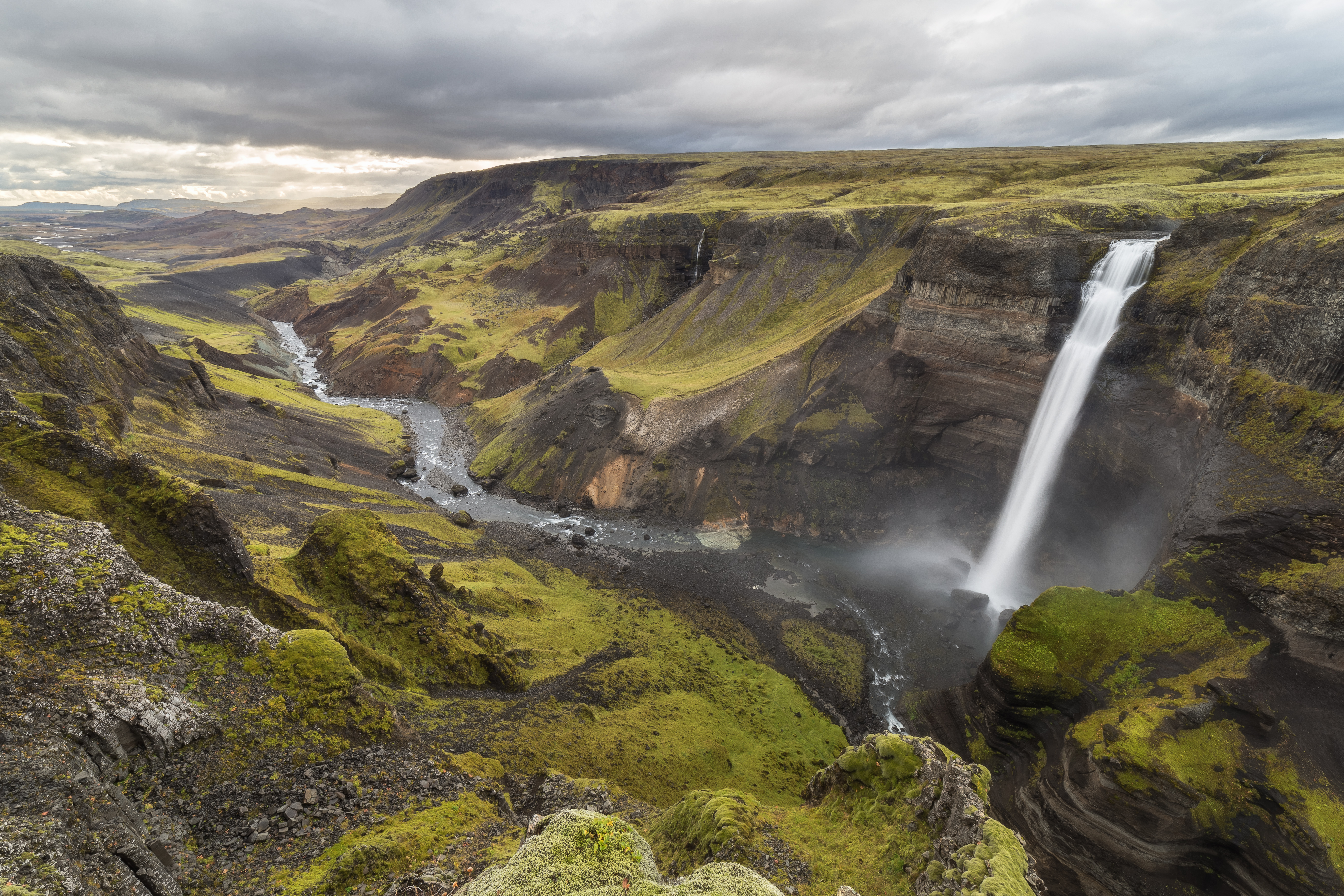 Explore Háifoss 