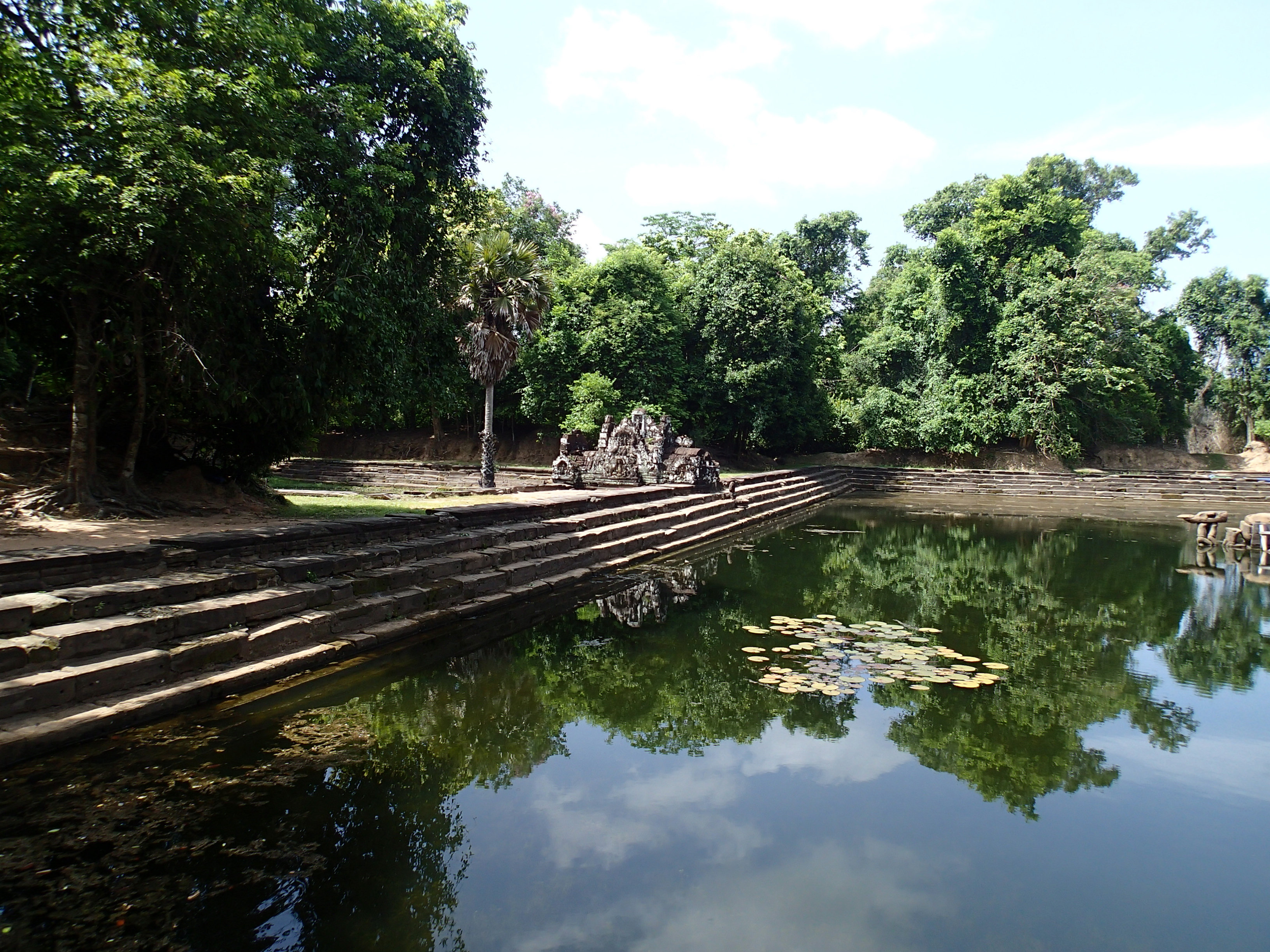 Explore Neak Pean - Ancient Healing Center