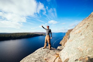 Hike the Clifftop Trail in Bon Echo Provincial Park