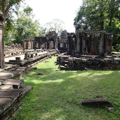 Explore Banteay Kdei Temple