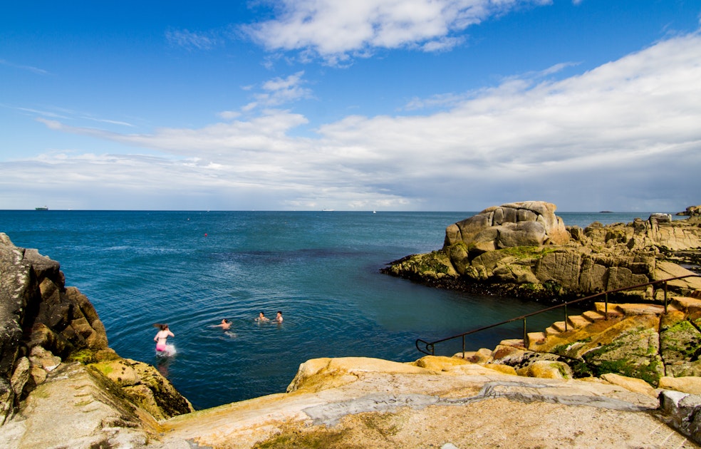 take-a-dive-at-the-forty-foot-dublin-ireland