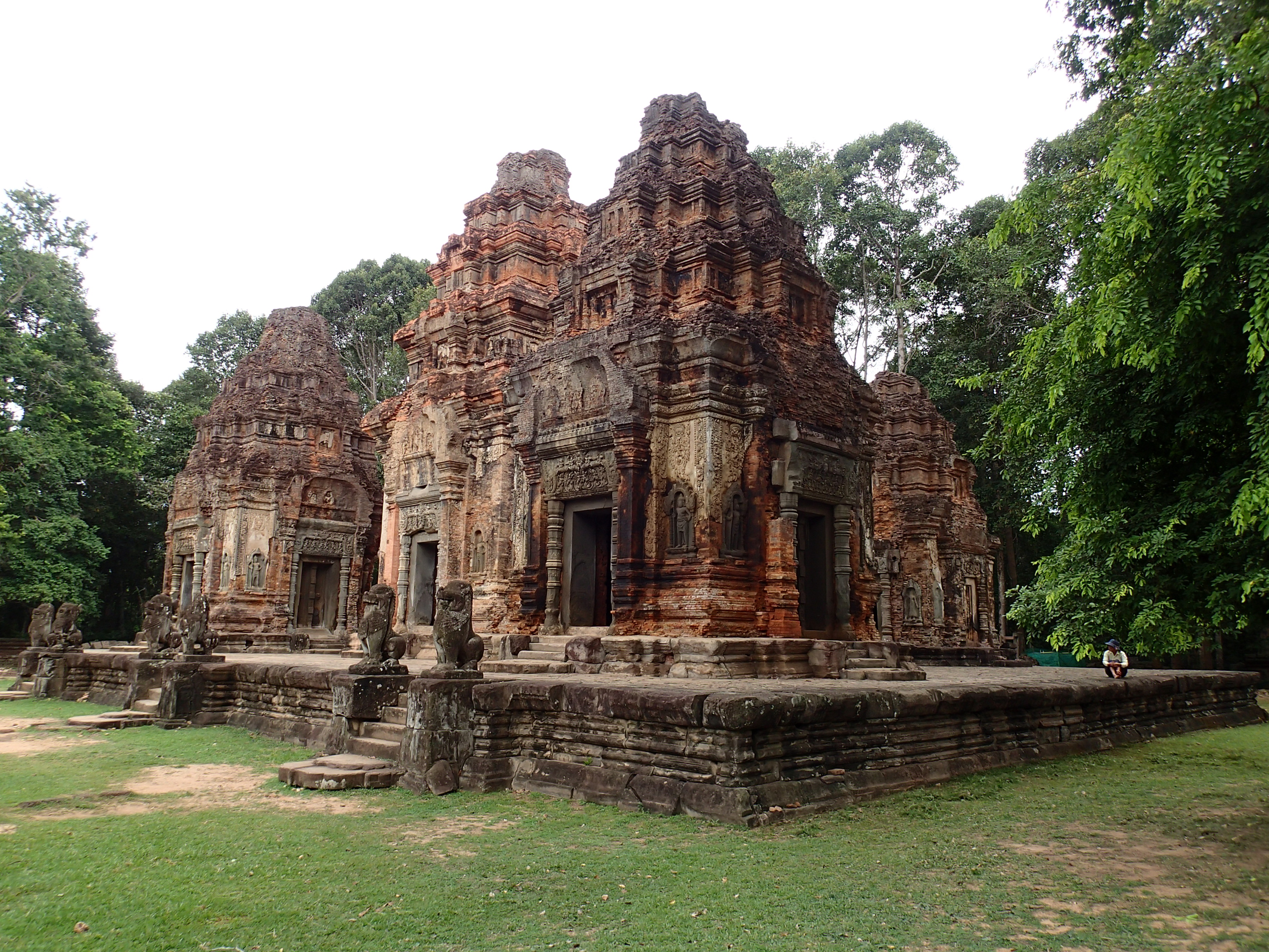 Explore Preah Ko Temple