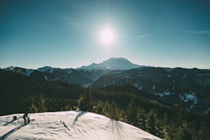 Snowshoe to Sun Top Peak