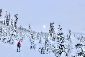 Snowshoe Kendall Peak Lakes