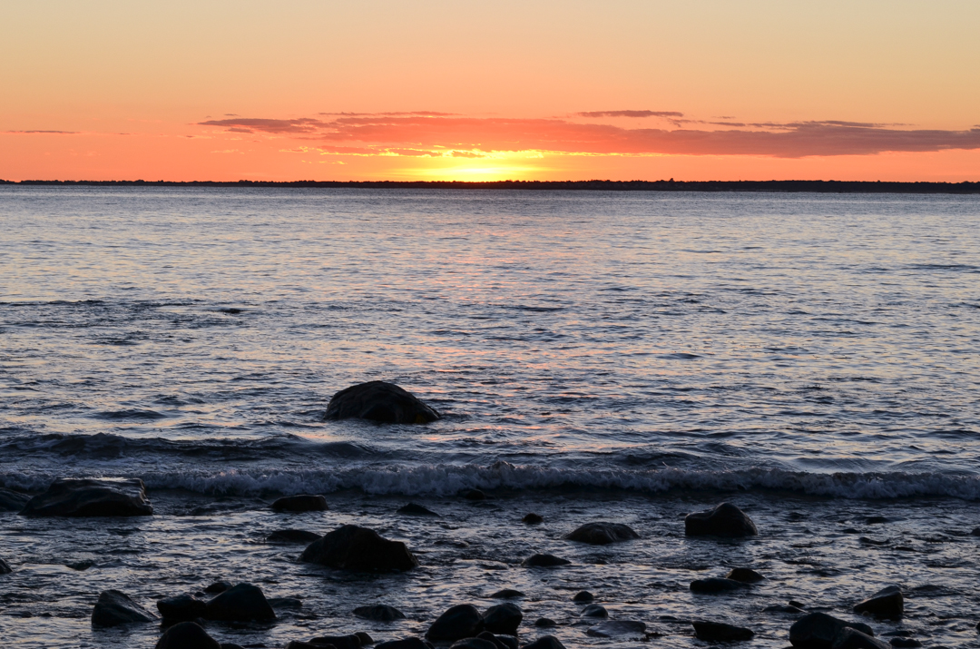 Hike Gooseberry Island