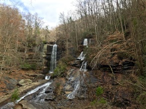 Hike to Twin Falls, SC