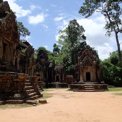 Explore Thommanon Temple