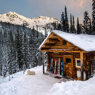 Historic Boulder Hut, backcountry skiing and snowboarding 