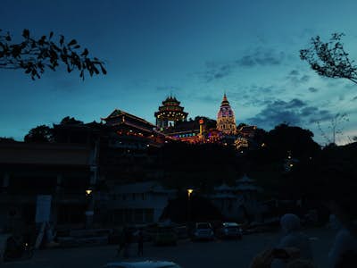 Visit the Kek Lok Si Temple 