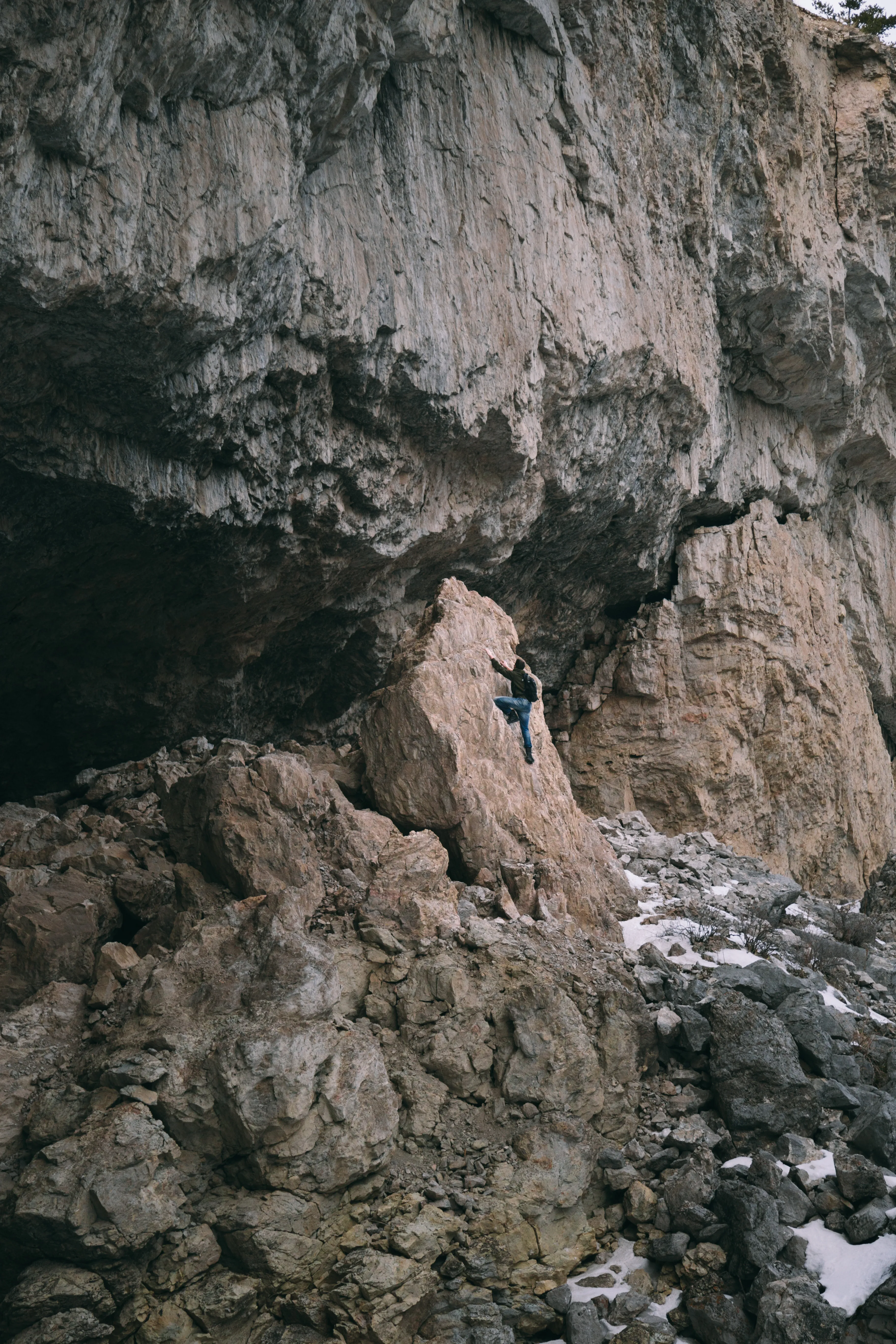 Hike to the Natural Bridge Falls