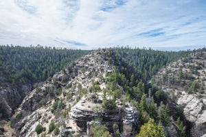 Hike the Island Trail, Walnut Canyon